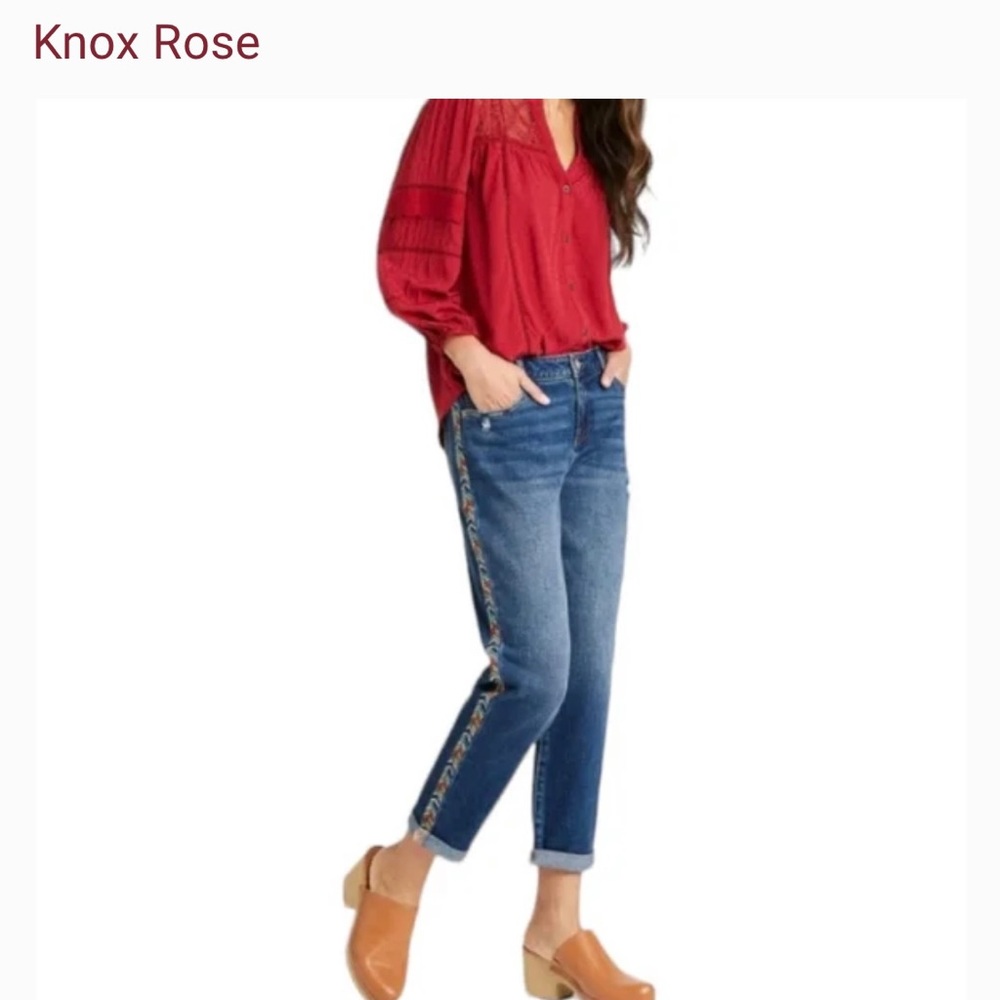 Knox Rose Jeans mid rise embroidered straight legs Size 10 NWT
